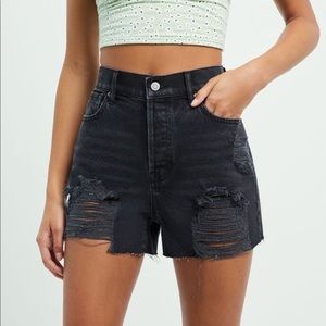 black pacsun shorts